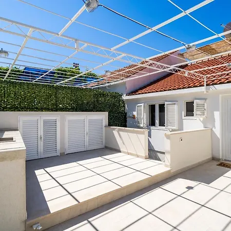 Andelic Sunset Gasthof 4*